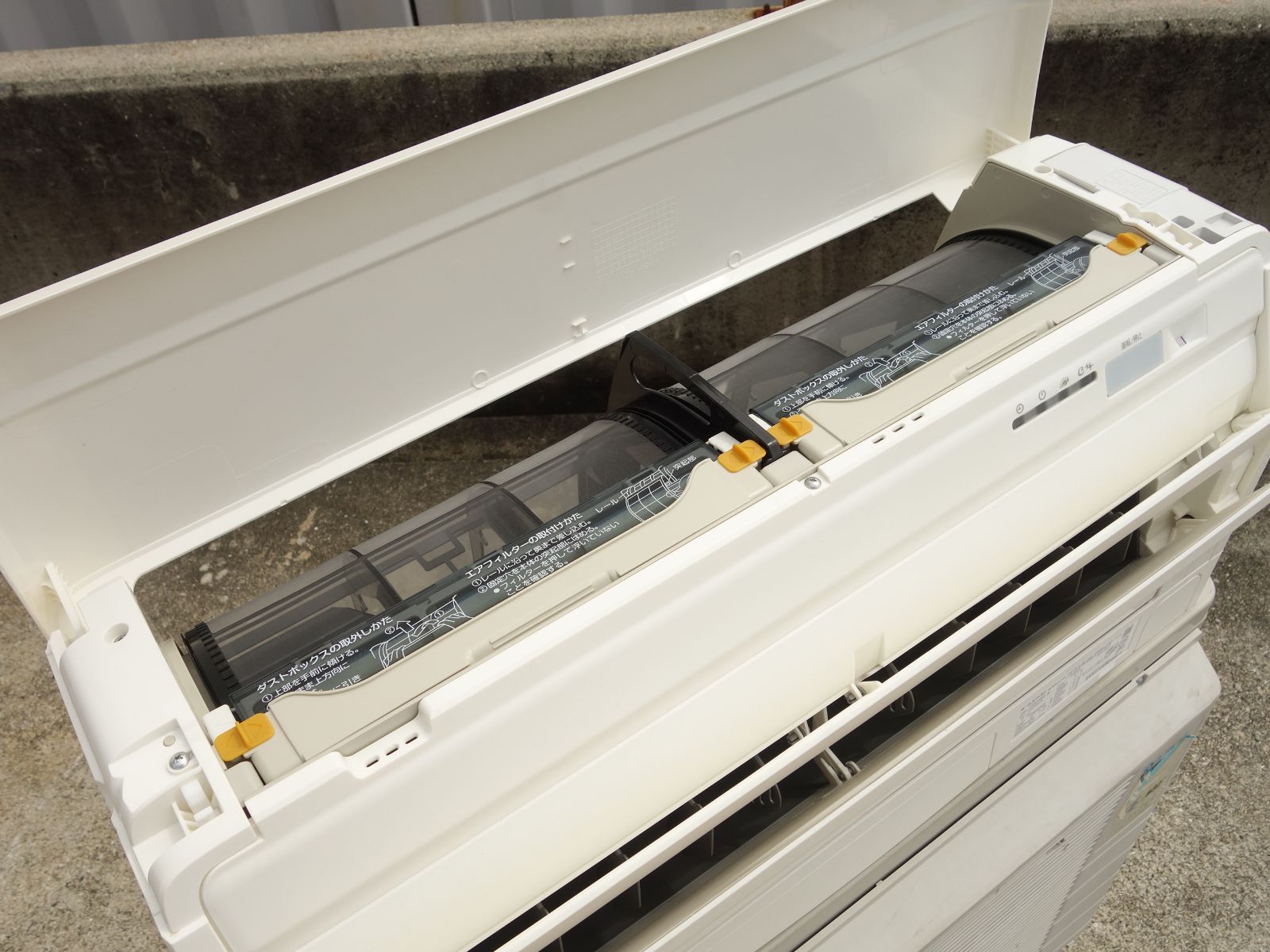 ルームエアコン