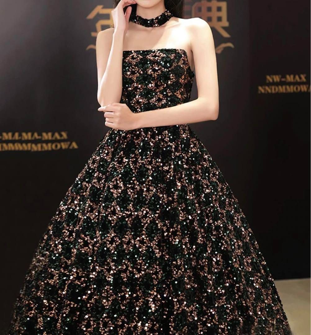 スパンコールが煌びやかでオシャレな柄のベア イブニングドレス - メルカリ