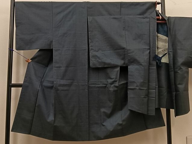 平和屋着物男性　本場大島紬　アンサンブル　100亀甲　羽織：龍　逸品　BAAK5407sa