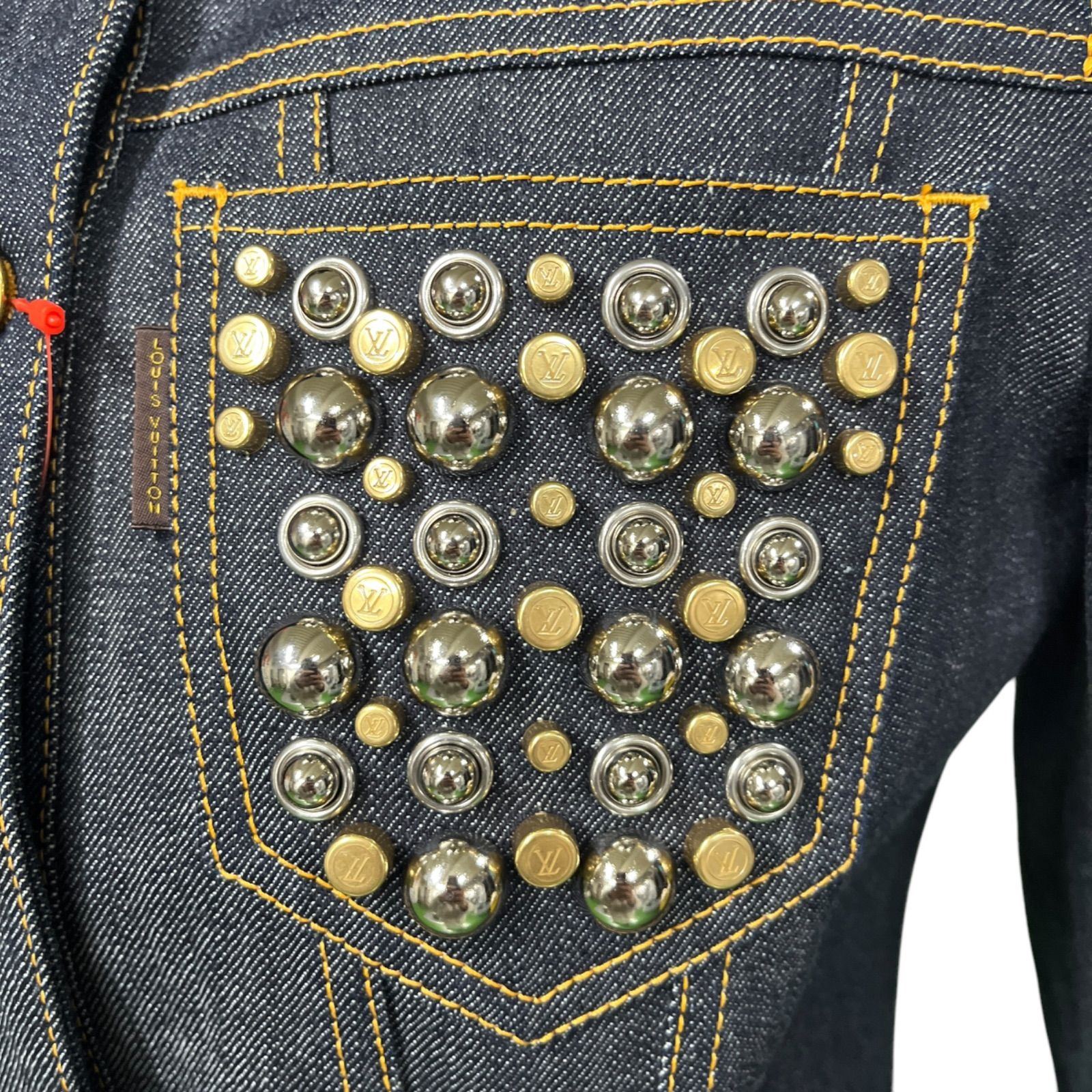 ○極美品 ルイヴィトン LOUIS VUITTON Gジャン 一杯のロゴスタッズ 