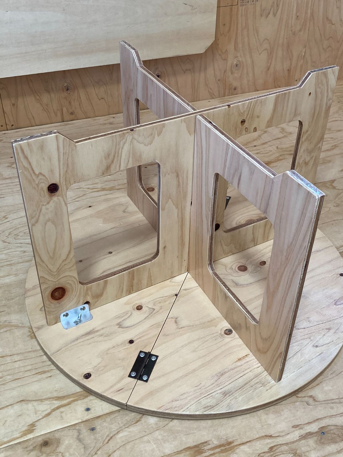 折りたたみテーブル タイルA 針葉樹 合板