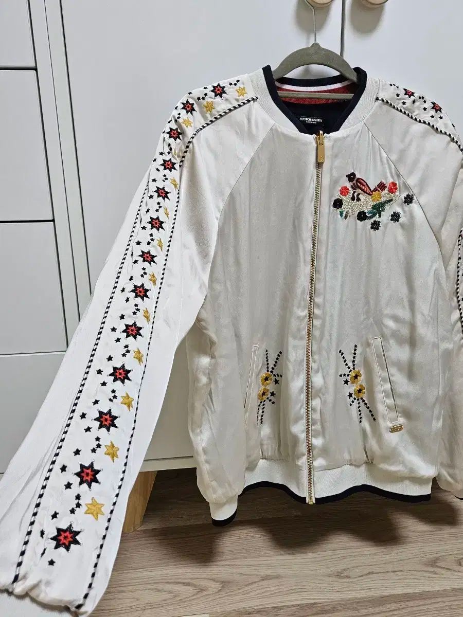 野球ジャンパー 刺繡