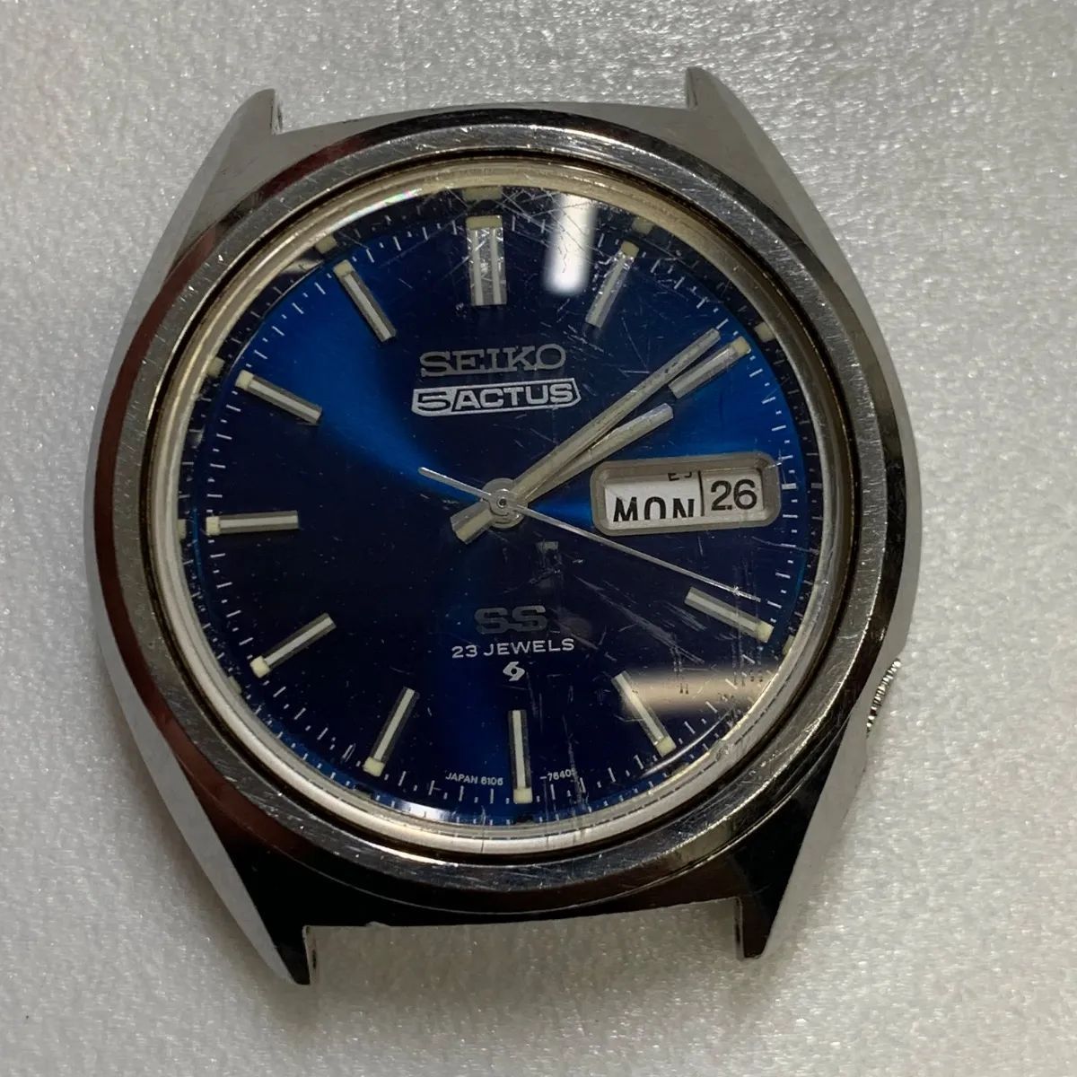 R7-1338 中古品セイコー 6106-7520 ジャンク品 - メルカリ