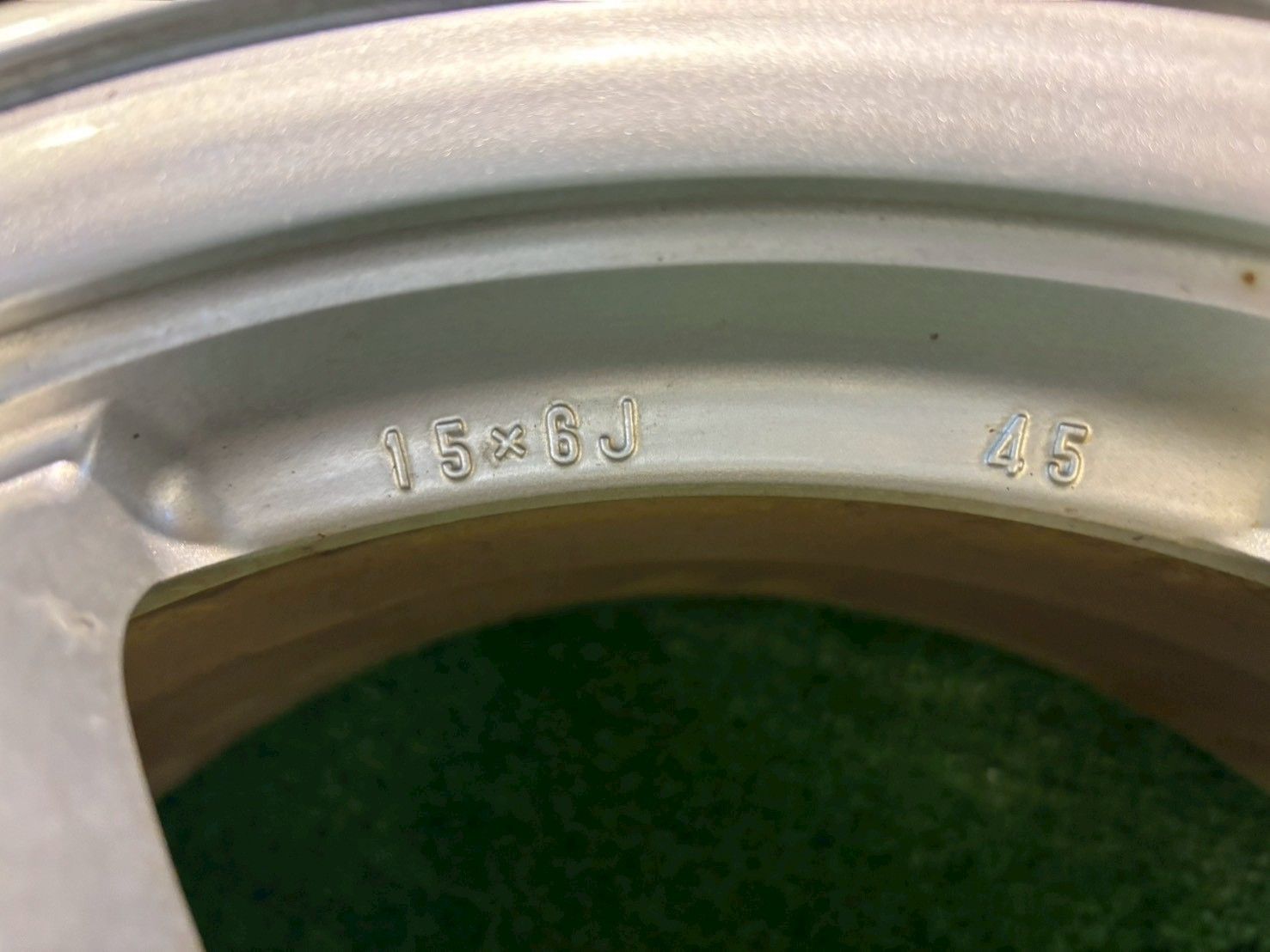 超人気で品質は100％。 プリウス ZVW30前期 スタッドレスタイヤ純正ホイールセット 195|65R15 送料込み