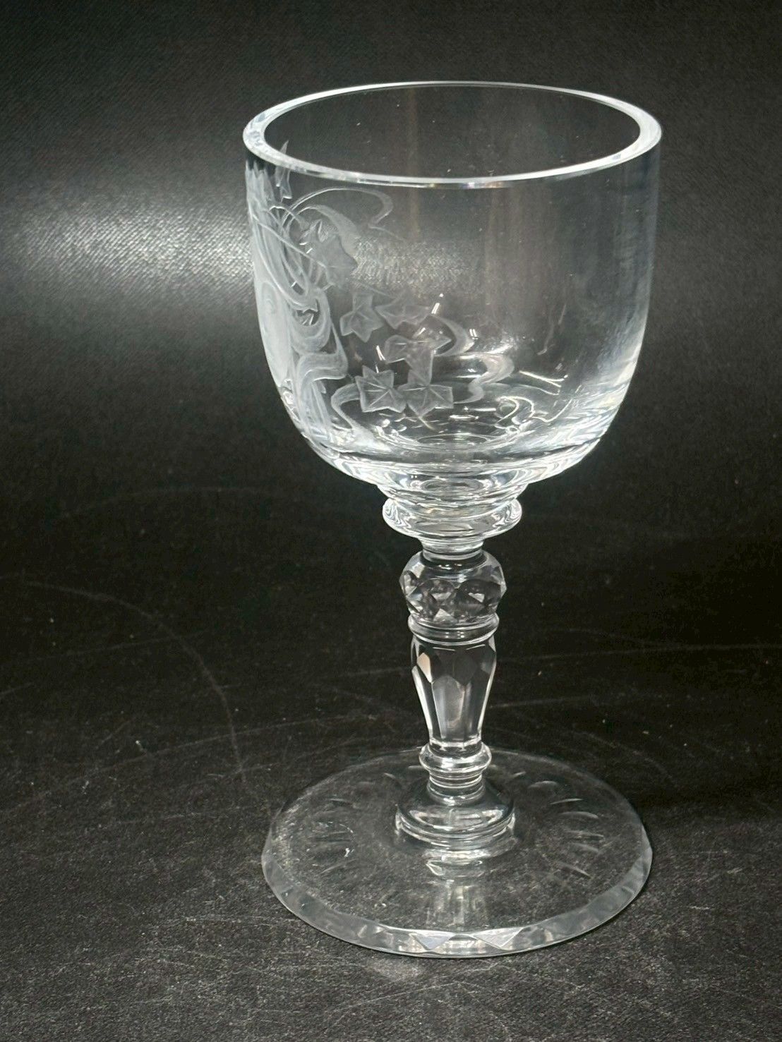 グラヴィール装飾 彫刻