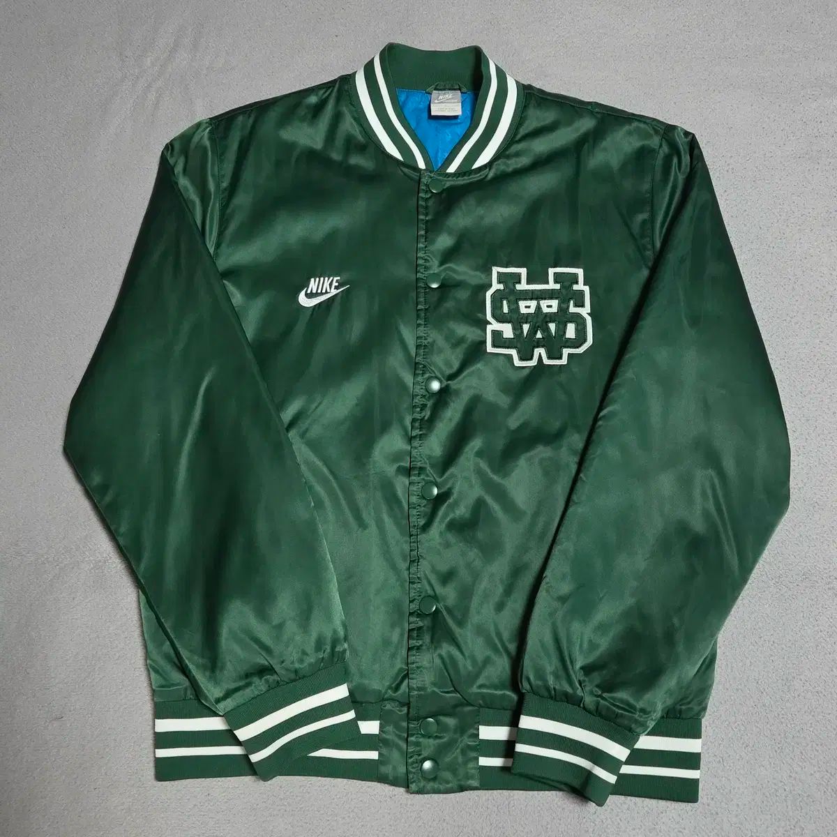 100 NIKE NSW スタジアム サテン 光沢 野球スタジャン ジャケット デストロイヤーL