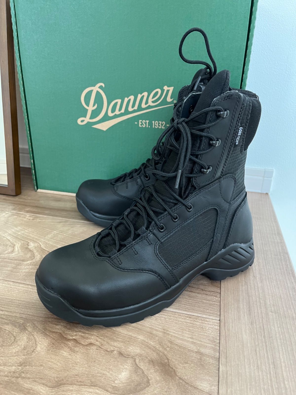 在庫処分！】送料無料！新品 ダナーDanner ハイキングブーツ黒