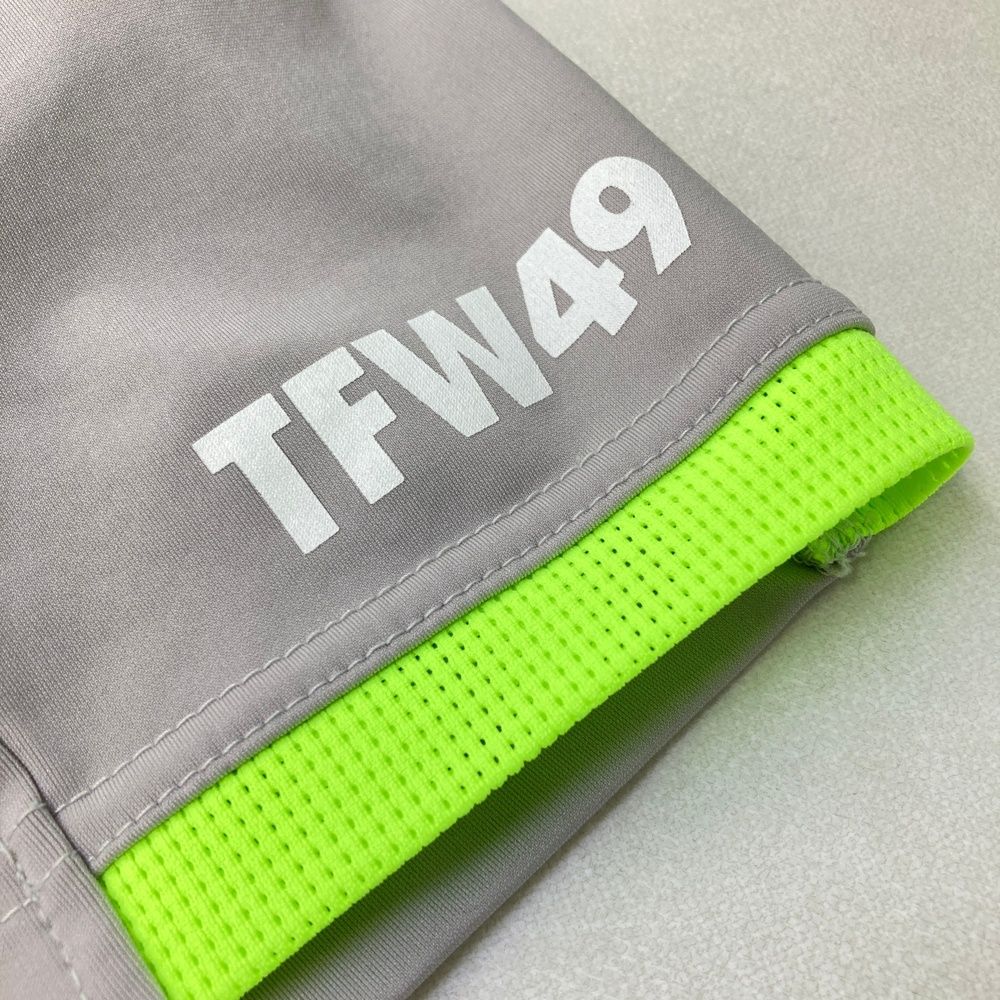 ティーエフダブリューフォーティーナイン