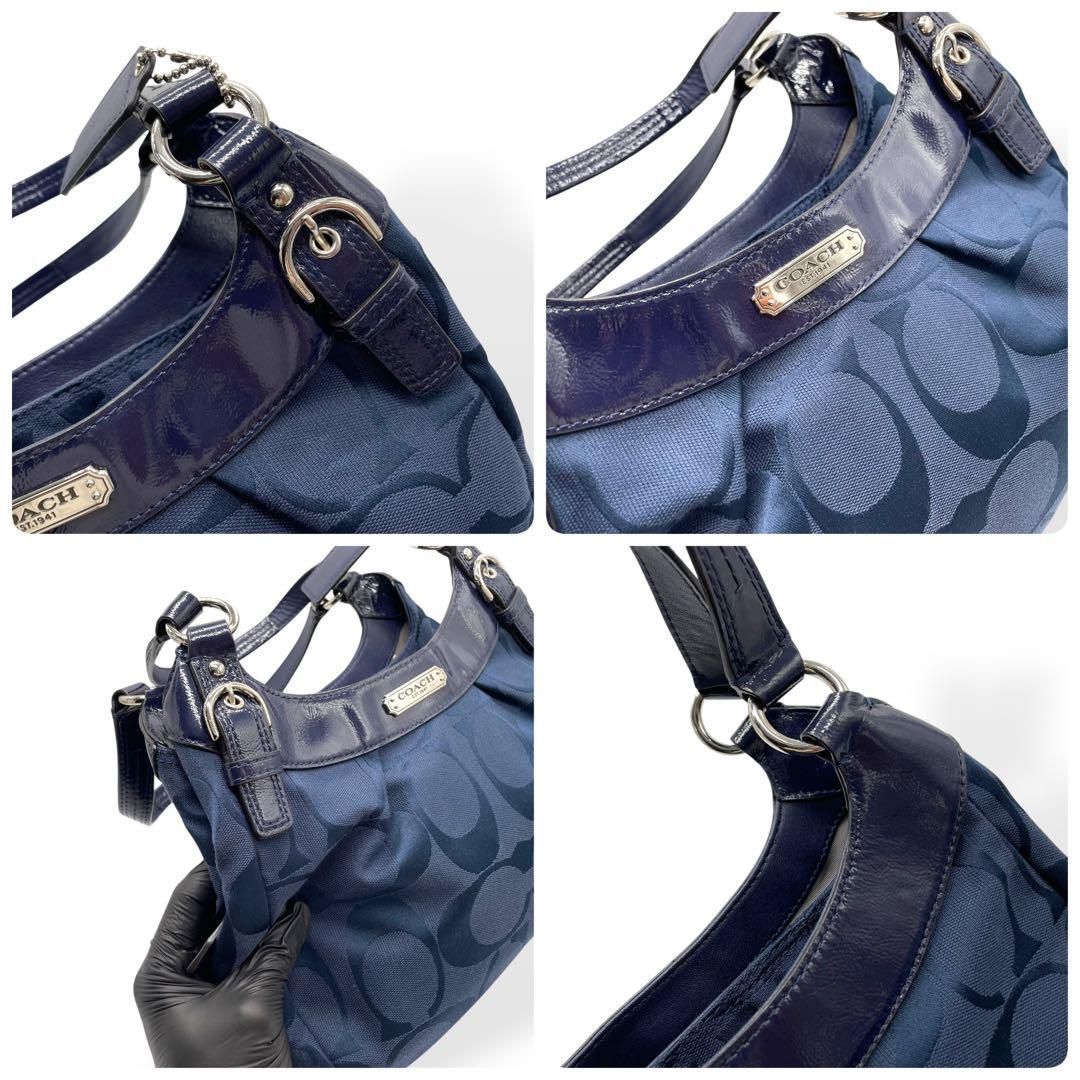 未使用級　COACHコーチ シグネチャー ソーホー ショルダーバッグ ネイビー 未使用級 COACHコーチ シグネチャー ソーホー ショルダーバッグ