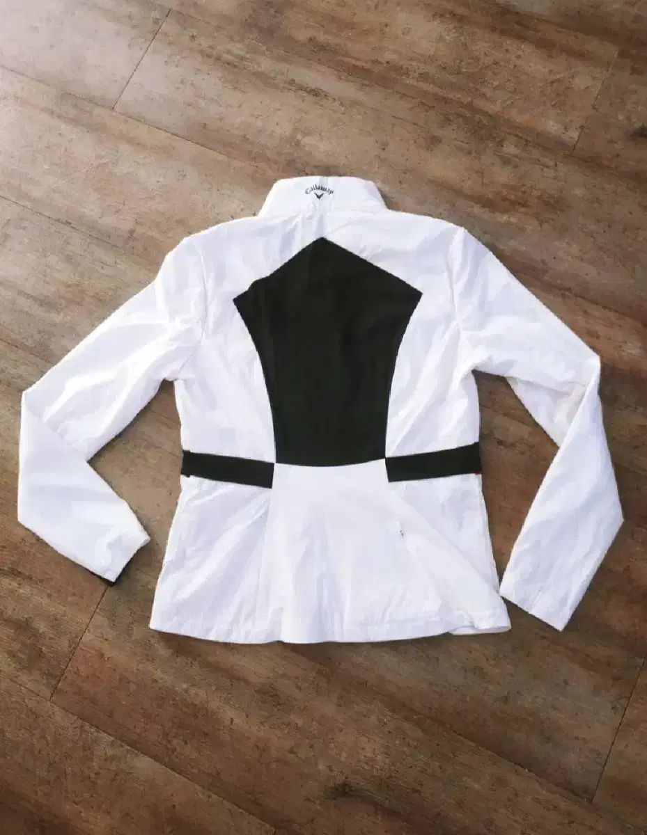 ウィンドブレーカー