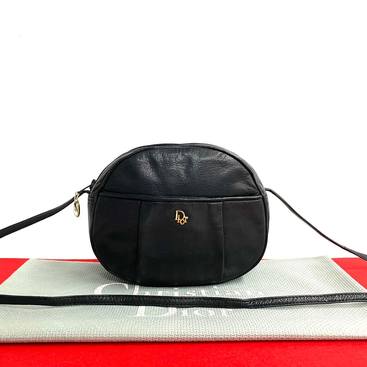 クリスチャンディオール ショルダーバッグ ポシェット 斜めがけ ロゴ金具 レザー 極 美品 Christian Dior クリスチャン ディオール ロゴ 金具 レザー 本