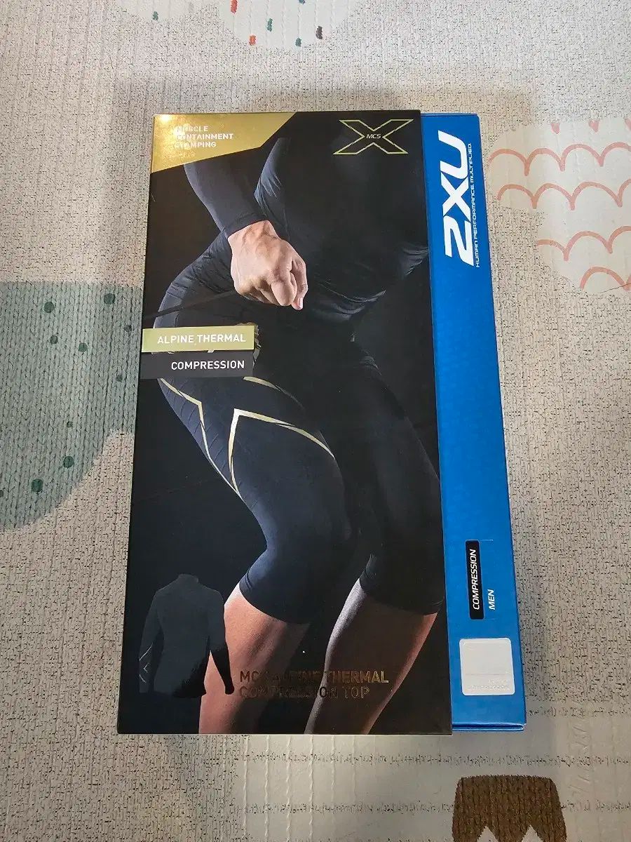 【雷市場（ポンジャン）商品韓国直送】 2XU アルパイン サーマ コンプレッション トップス