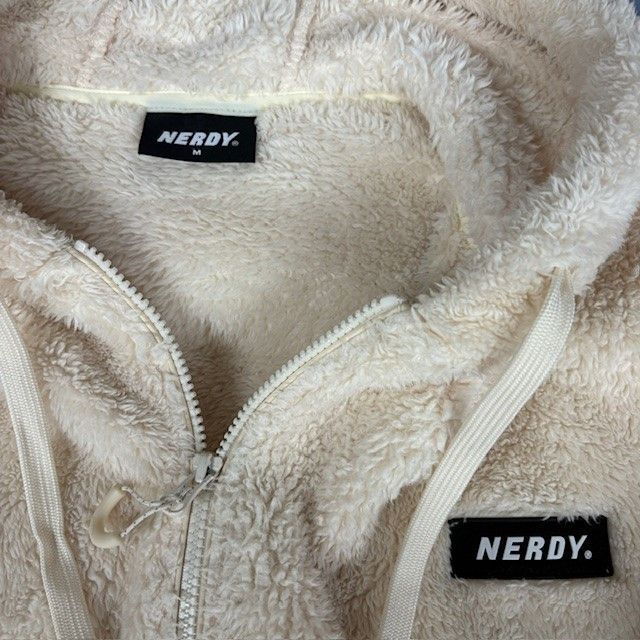 NERDY 公式正規品 womans ウエスト フリース ジャケット Beige NERDY フーディ フリース ボア ジャケット サイズM 裏地無し