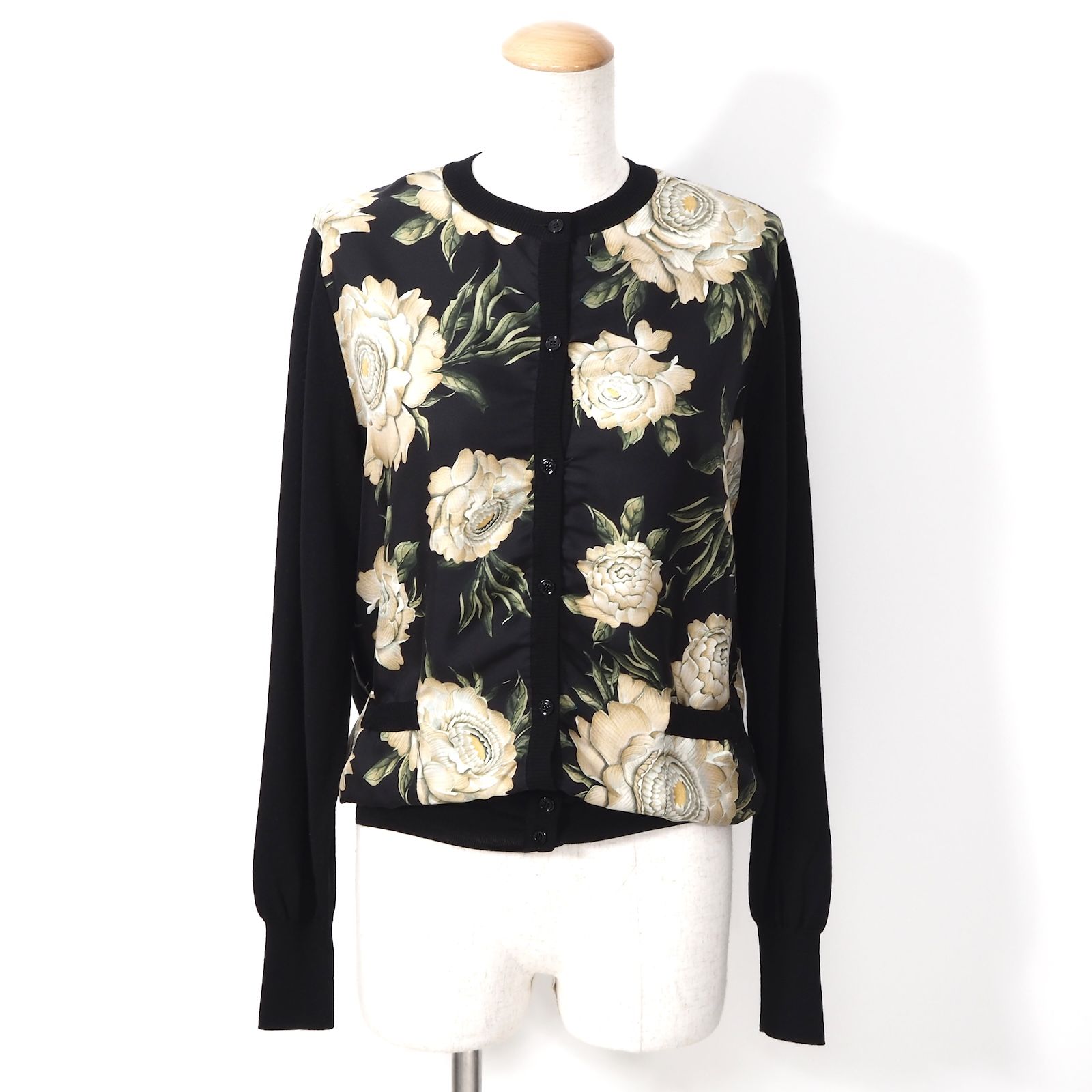 美品 サルヴァトーレフェラガモ Salvatore Ferragamo 現行 花柄