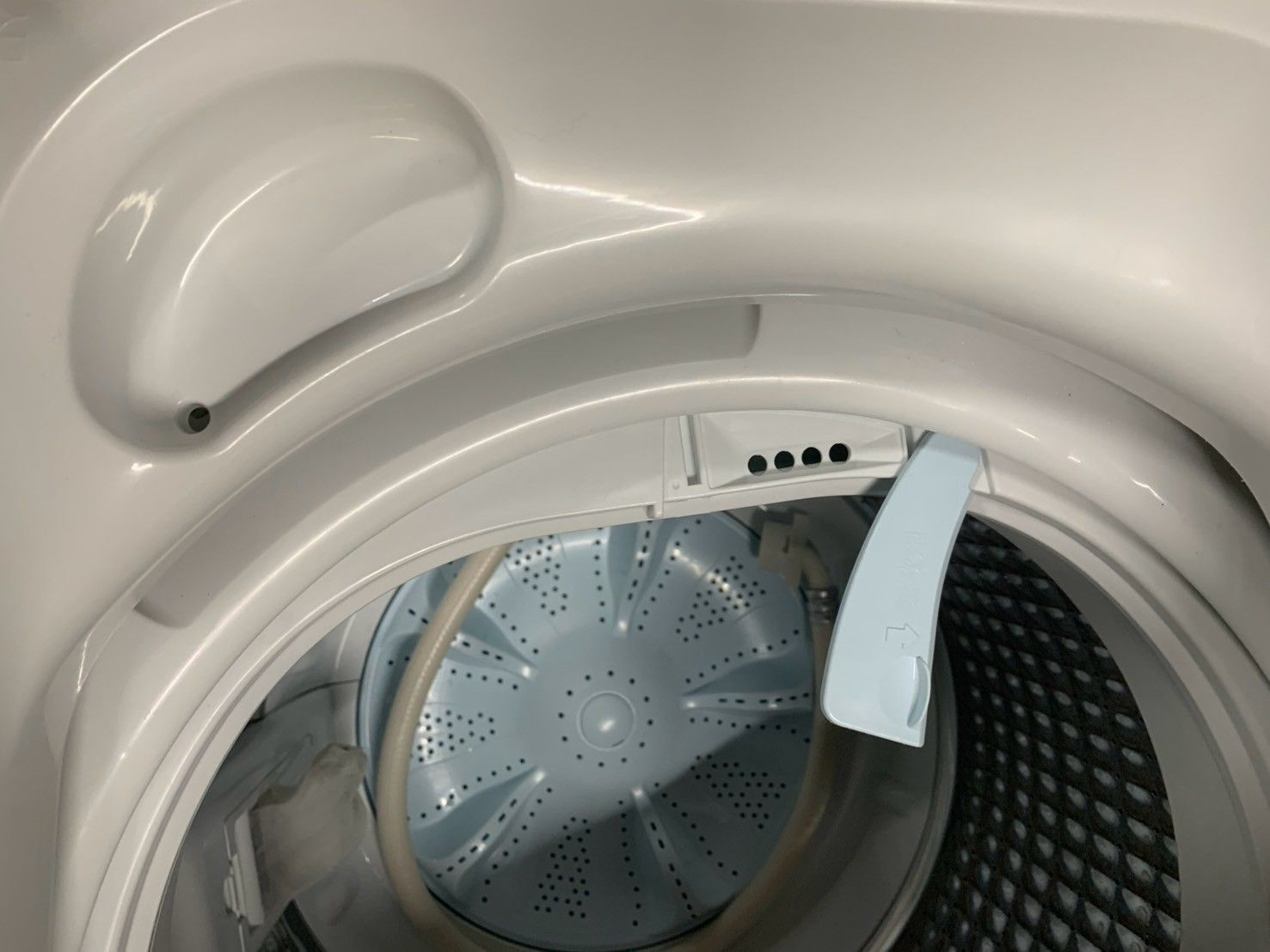 取付無料！SHARPインバーター搭載おしゃれホワイトインテリア7kg洗濯機！ シャープ SHARP ドラム式洗濯乾燥機 洗濯7.0kg 乾燥3.5kg