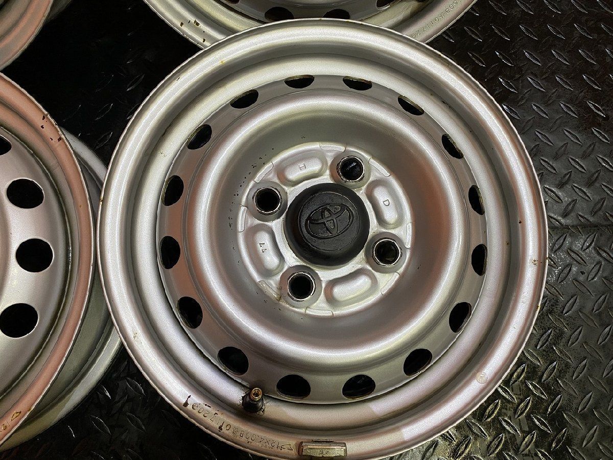 ピクシスバン 純正ホイール