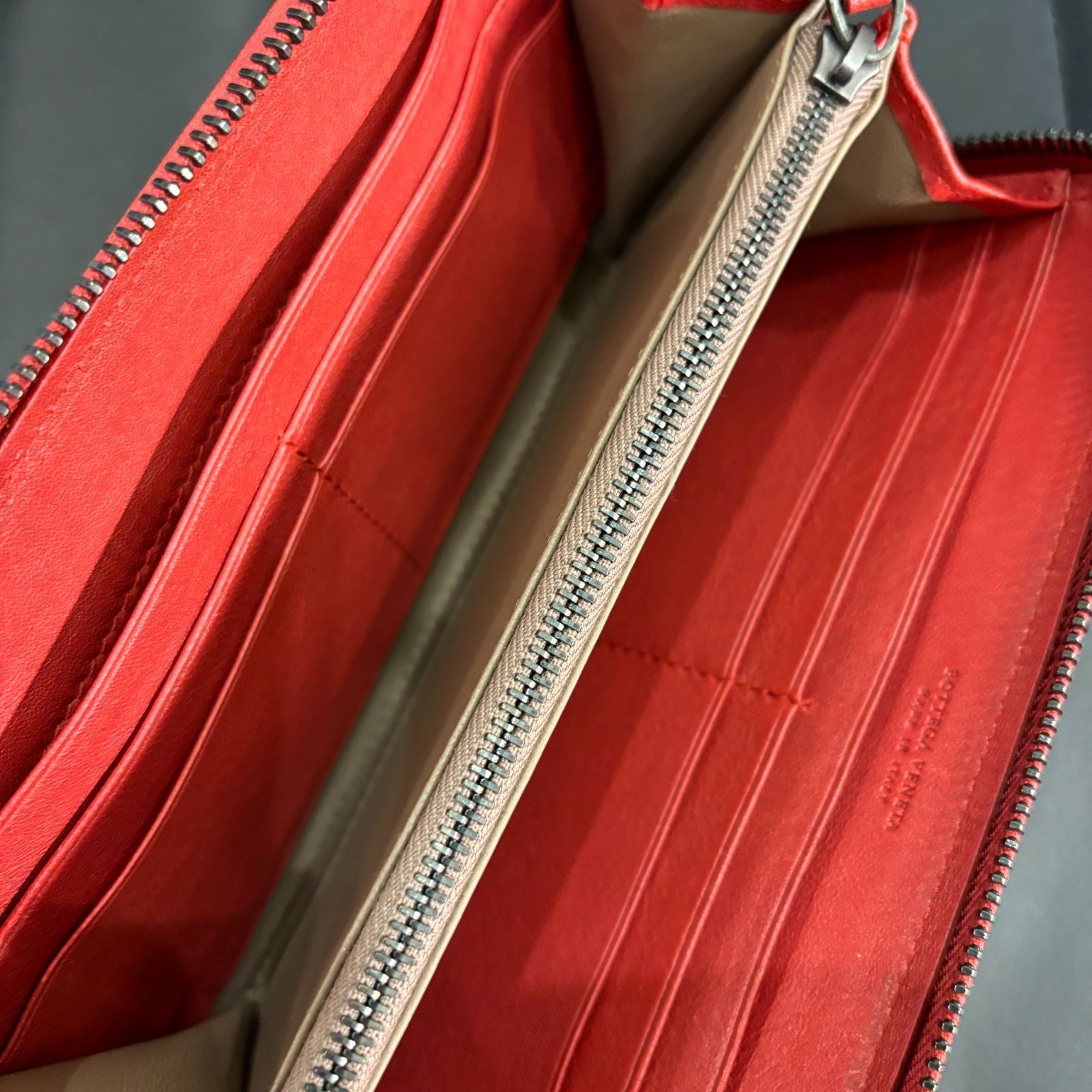 ΩNA3738 希少品！大人気！ BOTTEGA VENETA ボッテガ ヴェネタ 長財布 