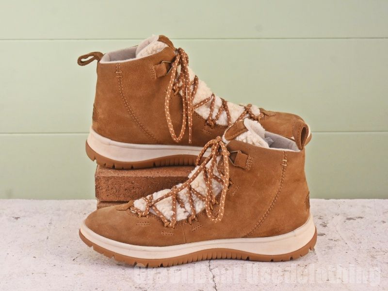 UGG ブラウン ショートブーツ M109389194セール