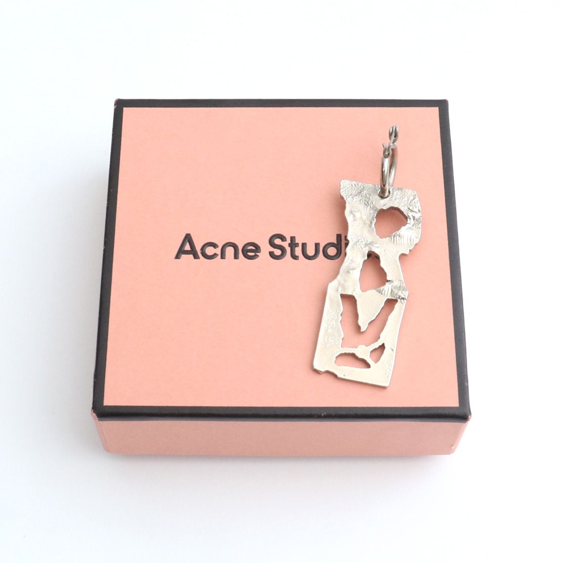 見事な アクネストゥディオズ ACNE STUDIOS ピアス 6764円