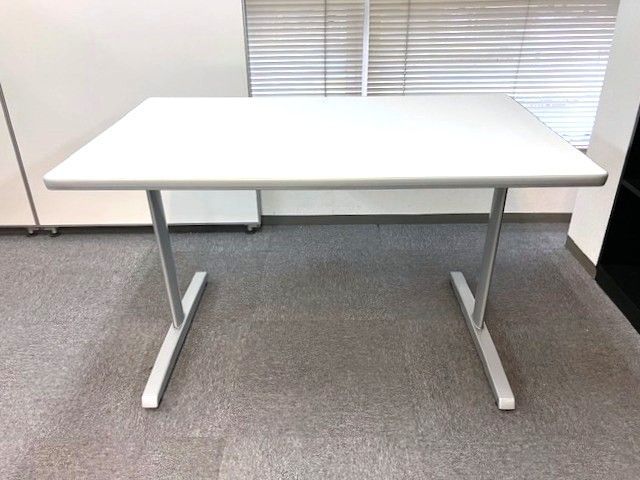 高700 会議テーブル
