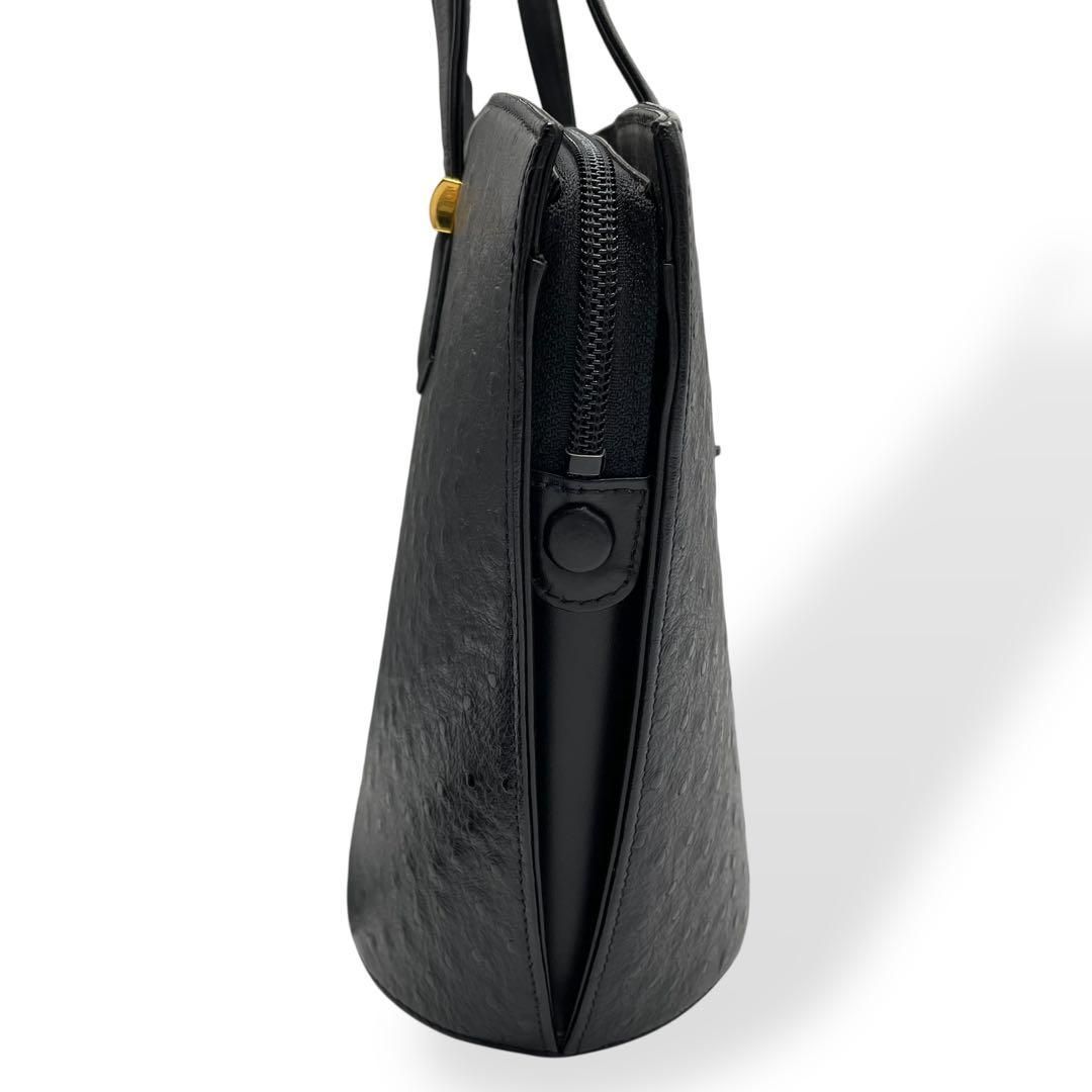 美品 HANAE MORI ハンドバッグ フォーマルバッグ ハート レザー 黒 HANAE MORI（ハンドバッグ）のフリマアイテム一覧