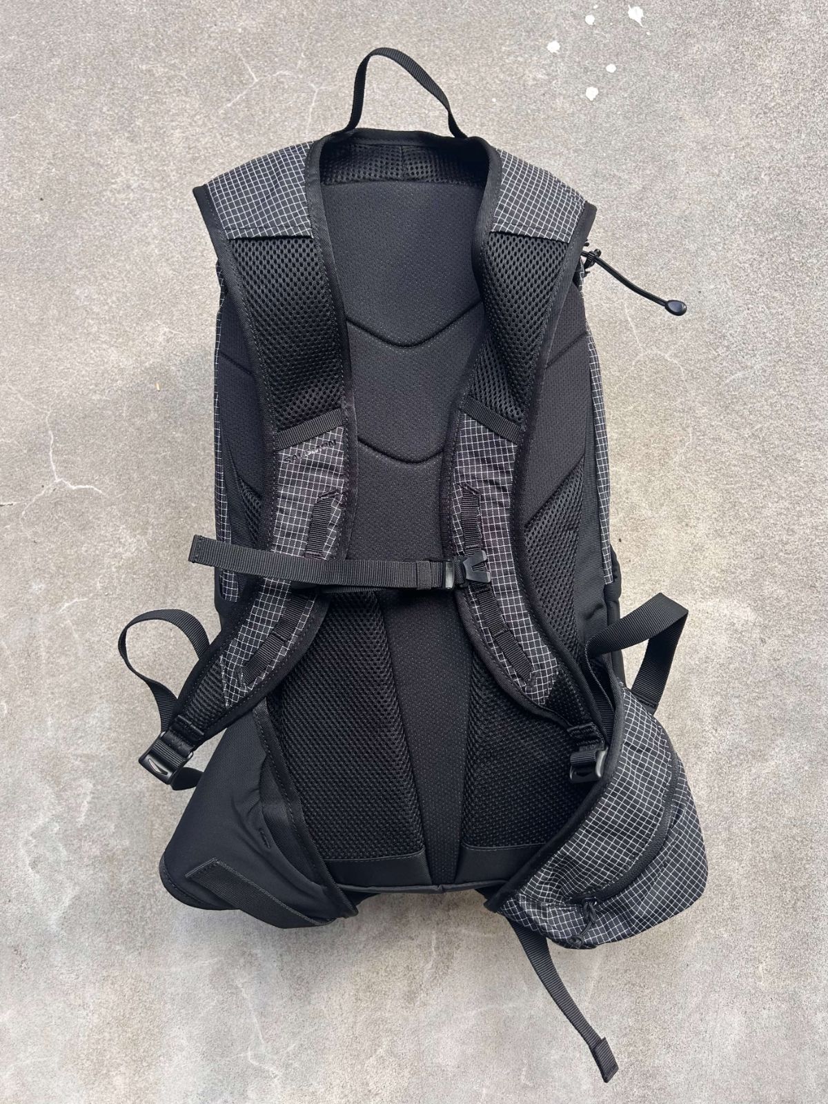 新品】サロモン リュック バックパック TRAILBLAZER 20 COMMUTER ユニ