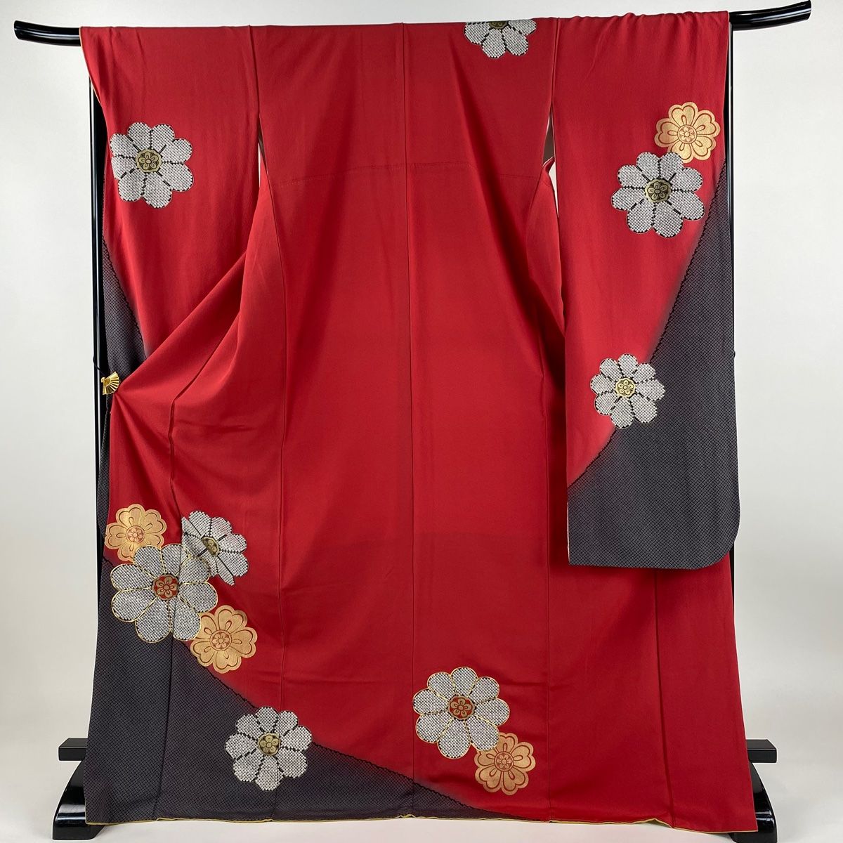 振袖 身丈174cm 裄丈68cm L 袷 桜 疋田 金糸 金彩 茜色 正絹 秀
