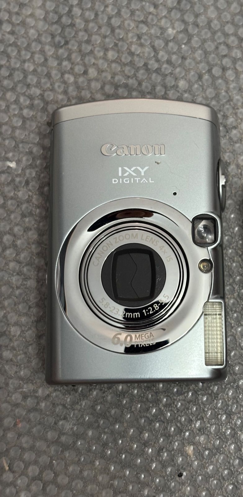 Canon IXY800 DIGITAL 800 IS 10211