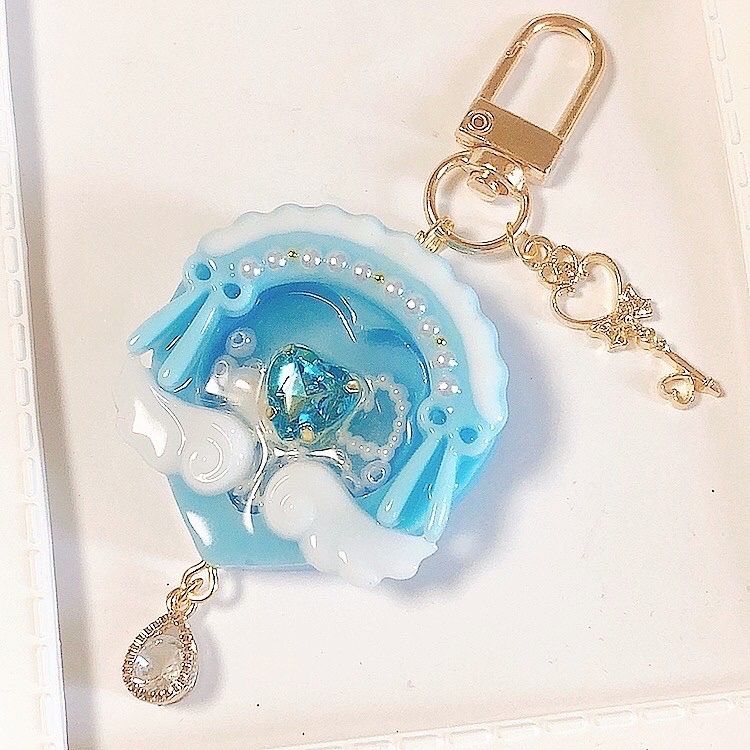 リリカルbabyサックス◇シャカシャカキーホルダー ハートシェイカー