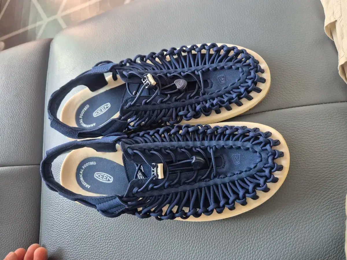 KEEN キーン ユニーク サンダル 270