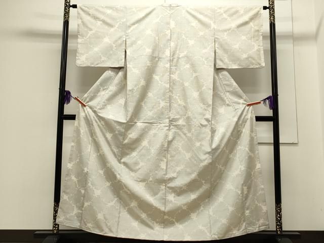 平和屋着物○本場大島紬 白大島 9マルキ 雪輪文 正絹 逸品