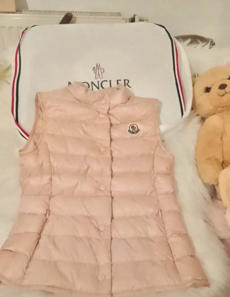 モンクレール キッズ リーアン Liane ダウン ベスト 10A