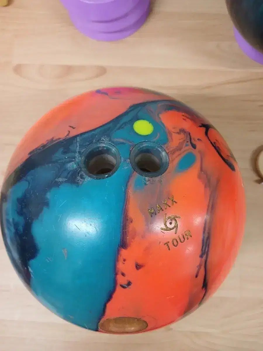 アイオンマックス 15P 状態良 2日間限定値下げ中 中古ボーリングボール 15p 驚異 マックスツアー