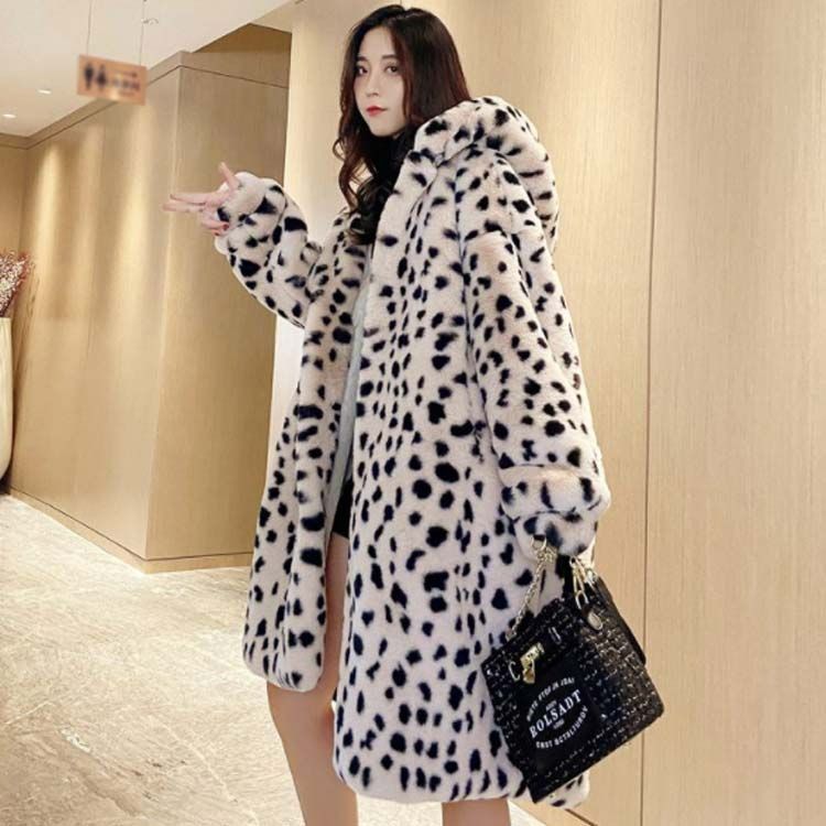 ドット柄フード付きジャケット nugu OHESHIO NUGUアイテムを使った5