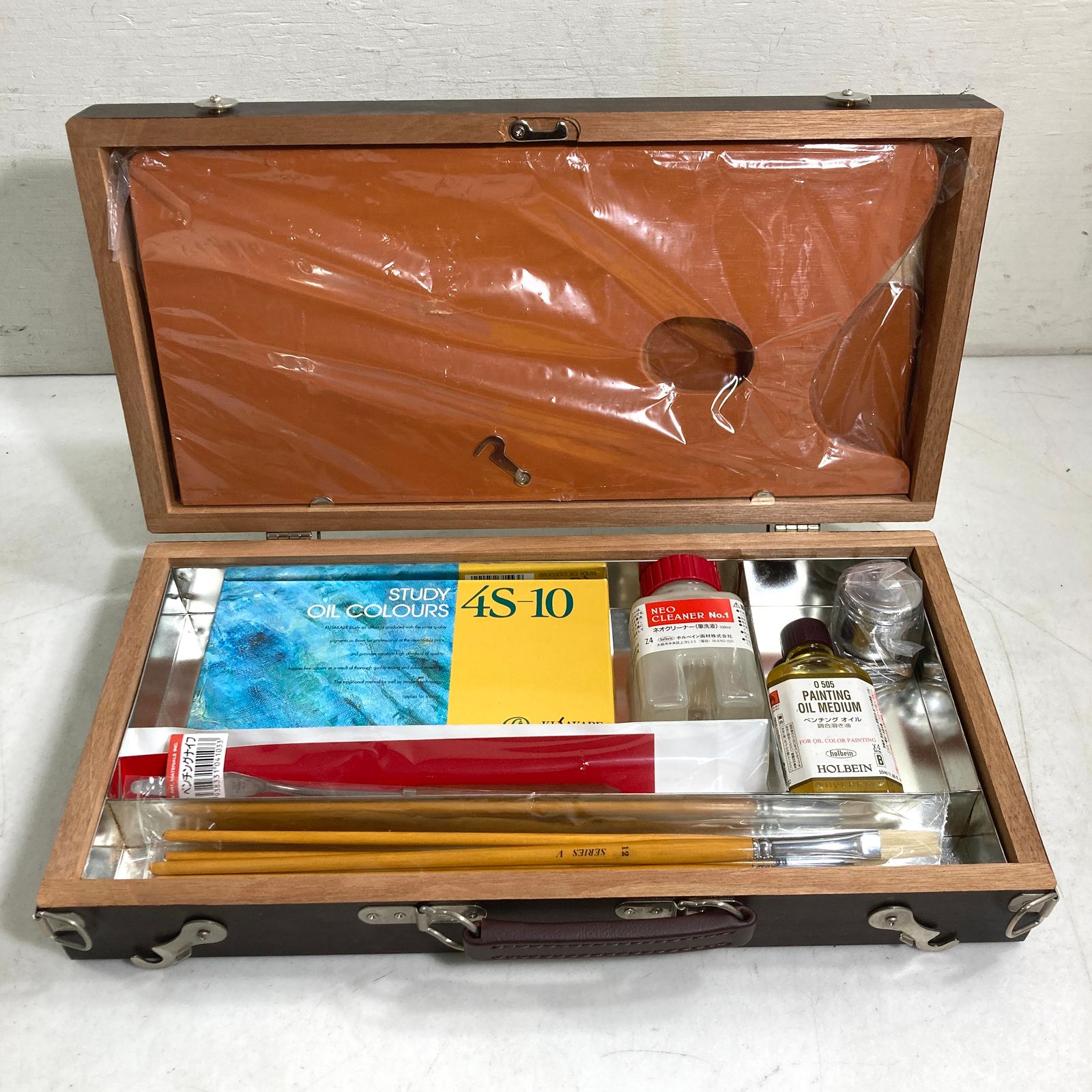 油絵具セット 木製ケース入り 7点 まとめ商品 パレット 絵具 筆 7本 ペンチングオイル ペンチングナイフ 筆洗液 など 2.10kg