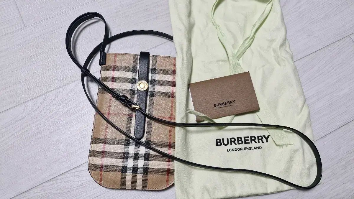 スマホケース スマホホルダー