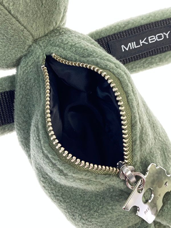 品 MILKBOY