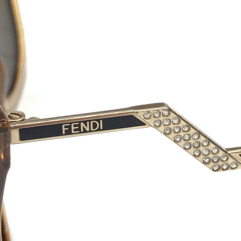 FENDI フェンディ サングラス キャットアイ型