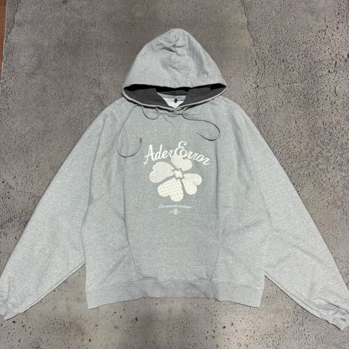 ADER ERROR(アーダーエラー) フード付きTシャツ A1