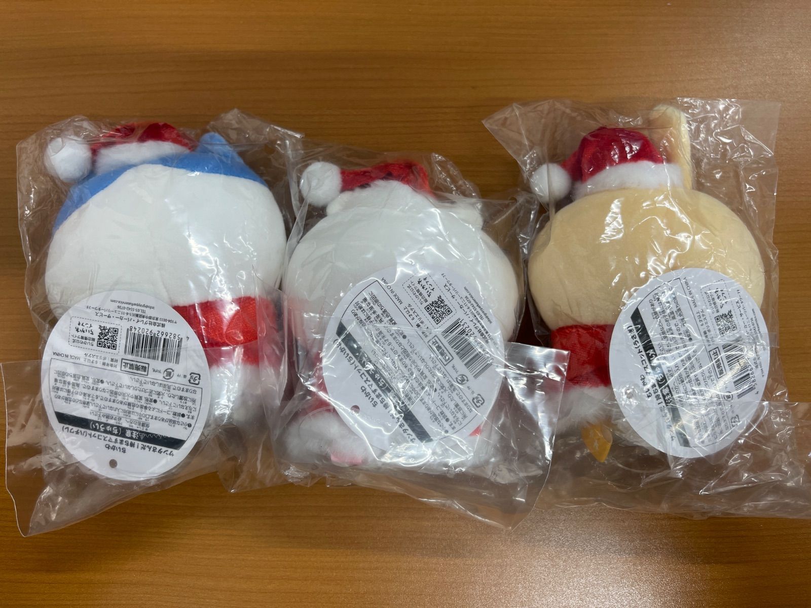 未開封 ちいかわ サンタさんだ！ 持ちますマスコット タグ付き