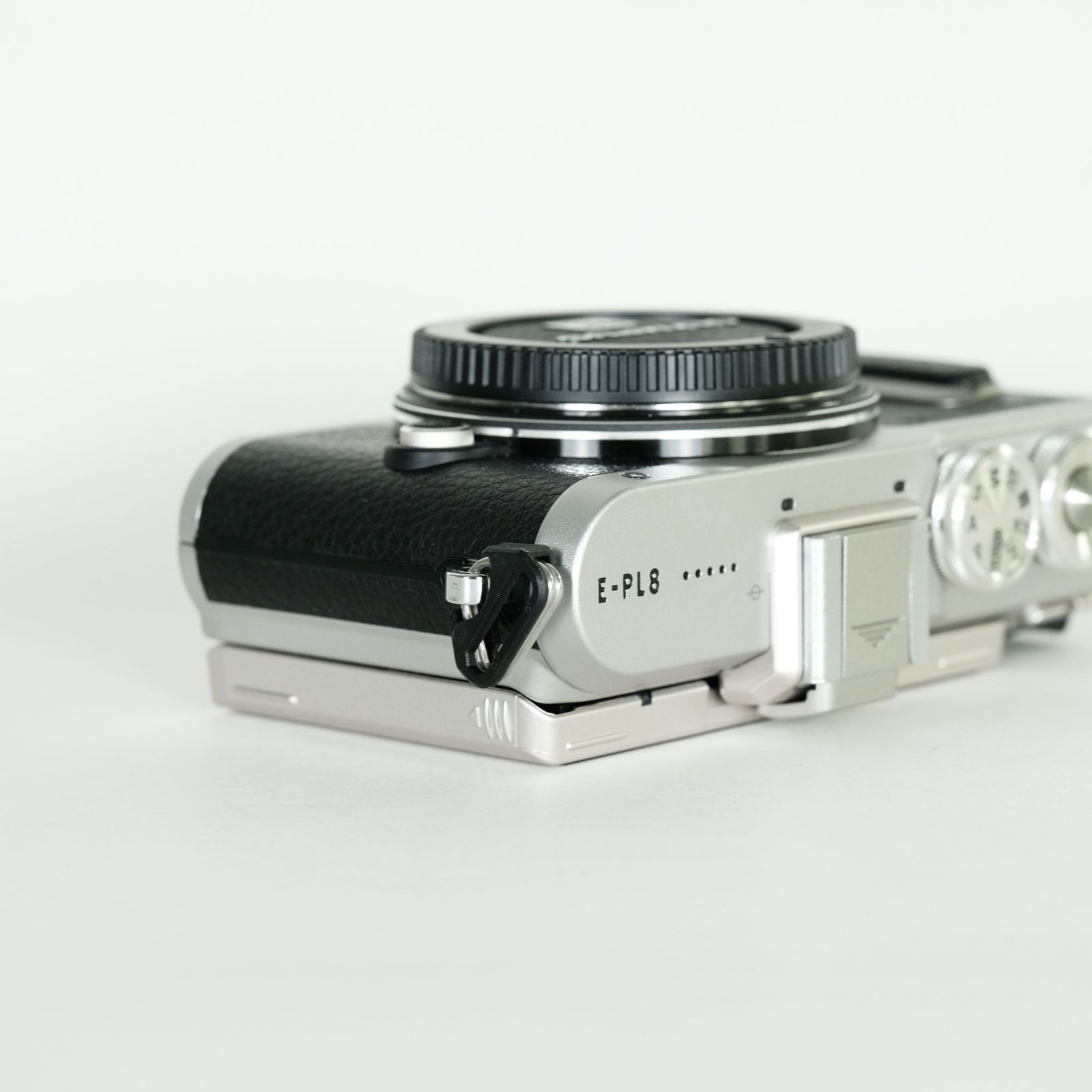美品｜シャッター数840回｜おまけ多数] OLYMPUS PEN E-PL8