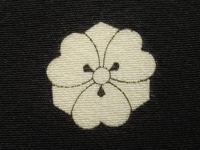 GON様ご確認用正絹黒留袖　作家物　花車文　金彩　② 平和屋着物□豪華黒留袖 作家物 駒刺繍 雪輪草花文 暈し染め