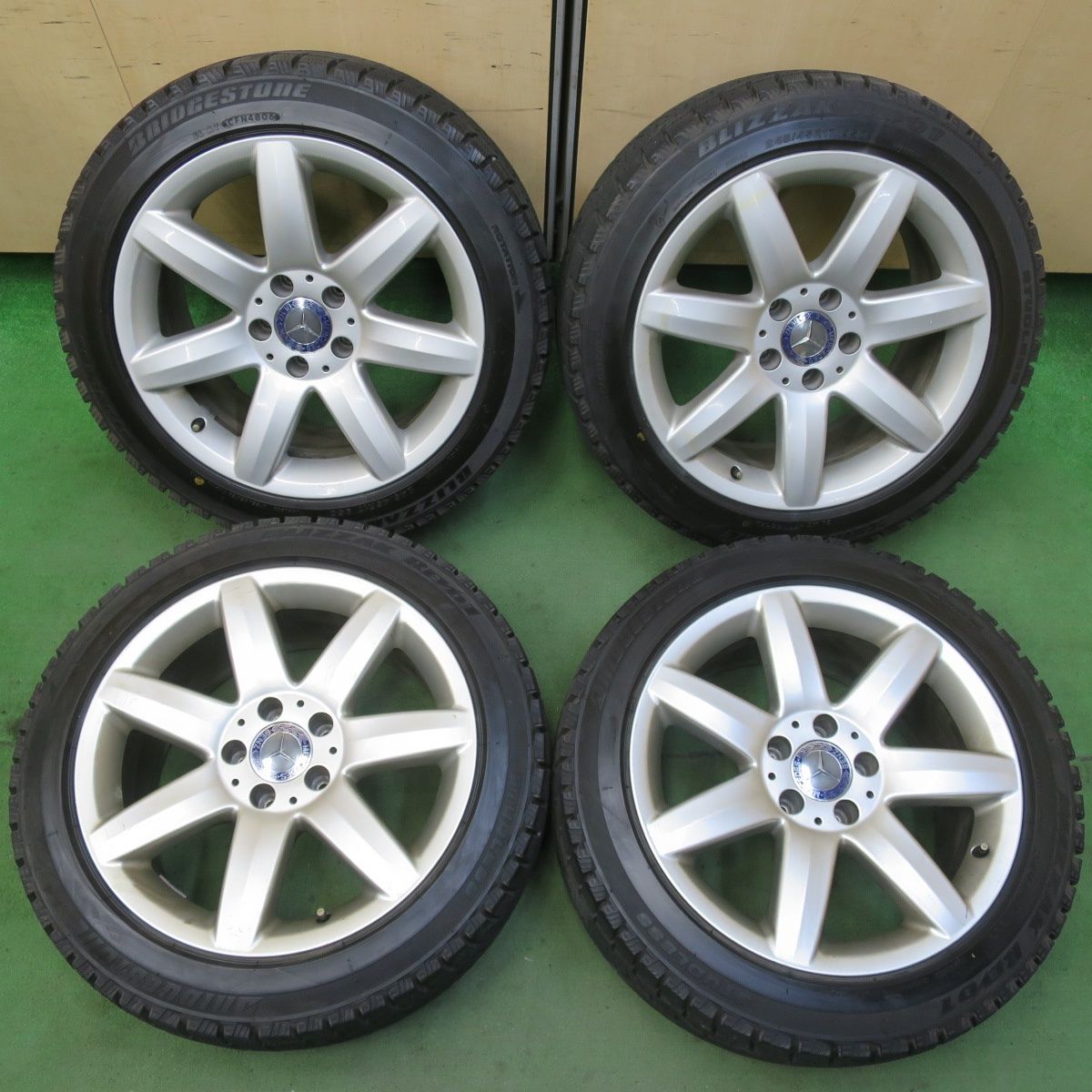 バリ溝 9.5分 ベンツ SLクラス R230 純正 245 45R17 スタッドレス ブリヂストン ブリザック REVO1 17インチ PCD112 5H 5100203イス