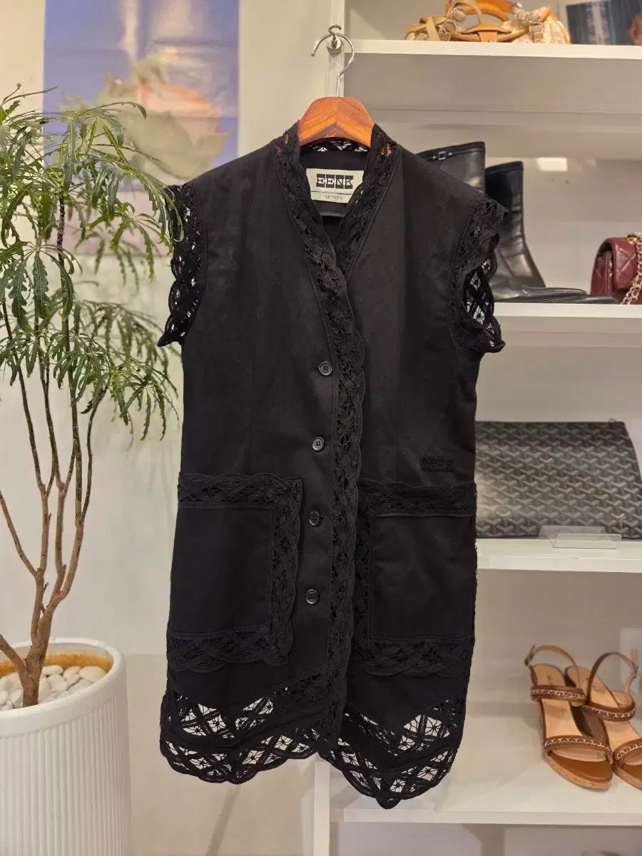 インク YONITA レース ベスト