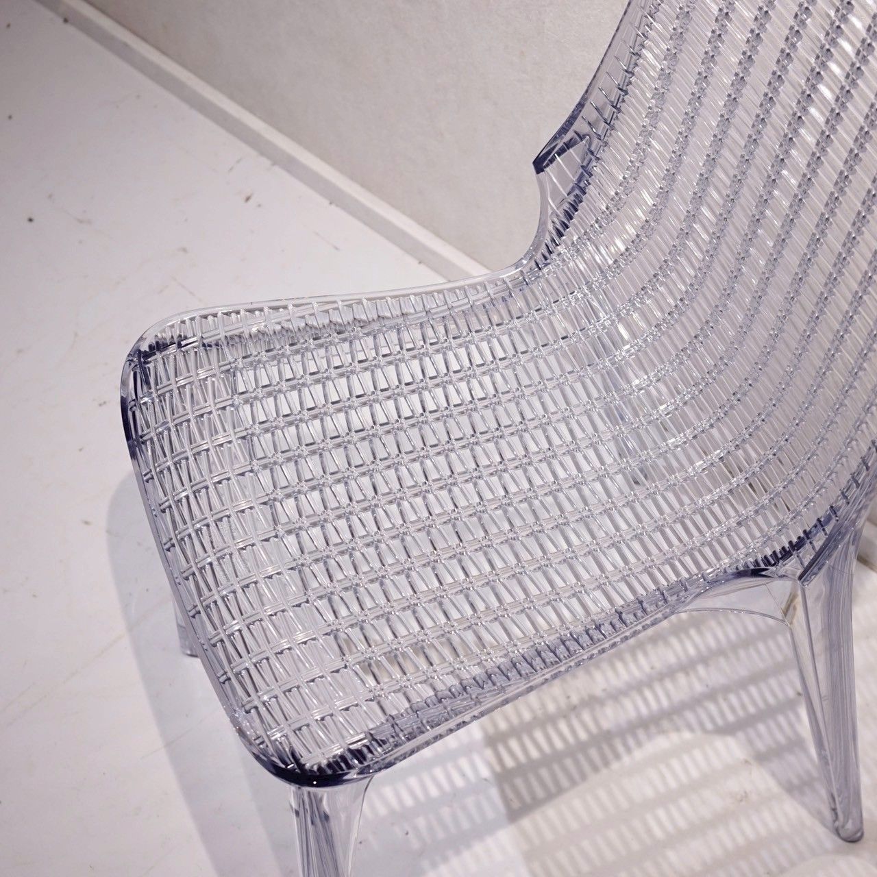 アームレス チェア