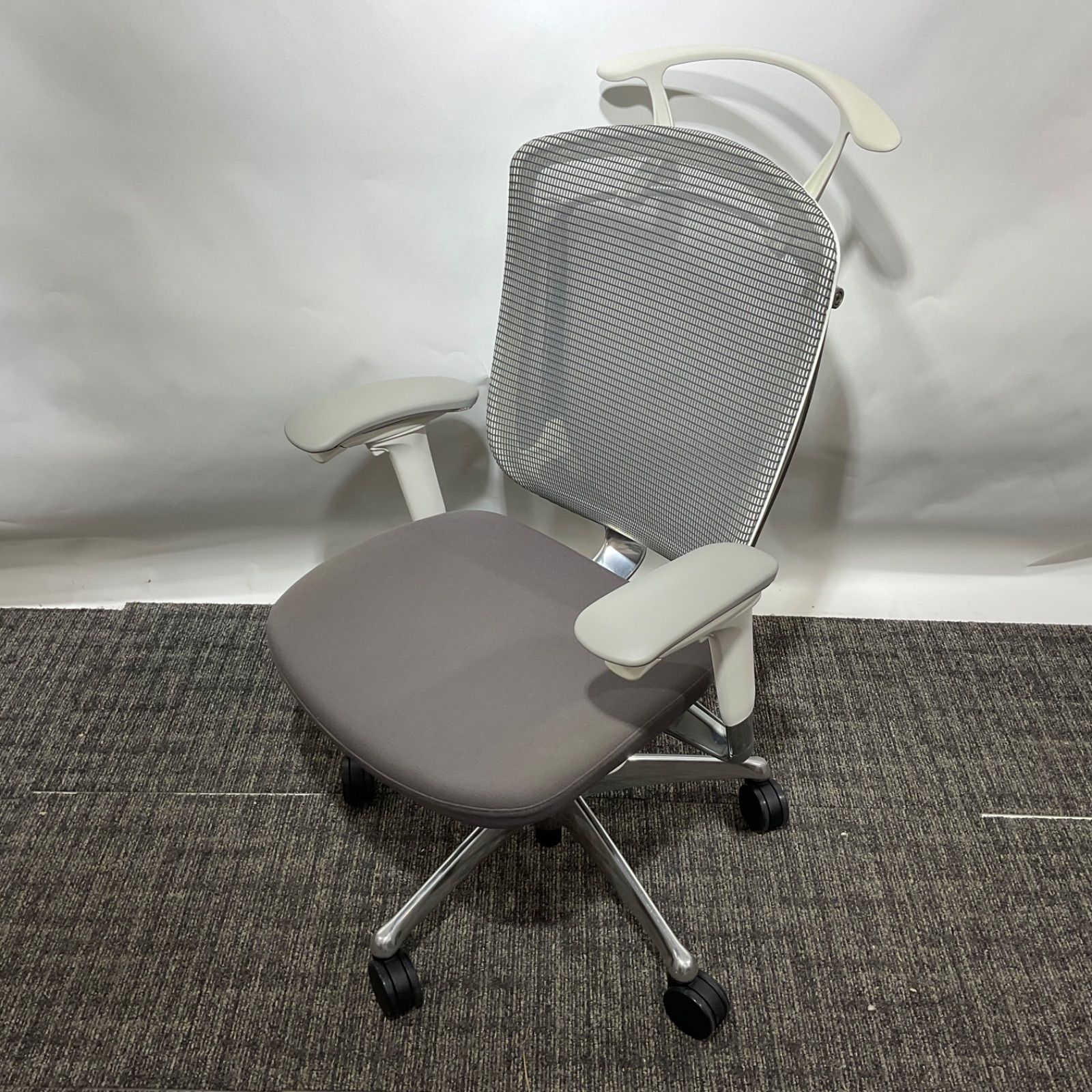 OKAMURA オカムラ Contessa seconda コンテッサ セコンダ 2020年製造 動作良好 清掃済み