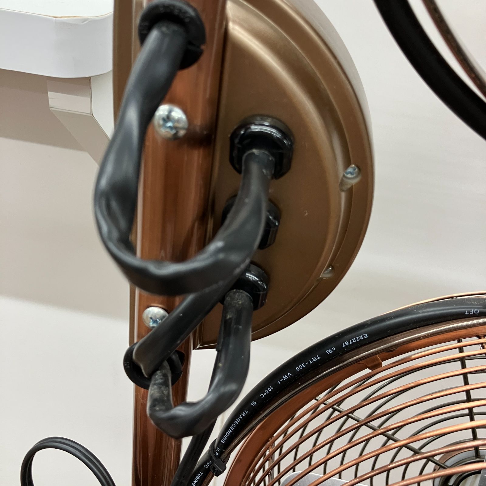 ドウシシャ レトロ　ピエリア メタル扇風機　エアコン　循環　ブロンズ ドウシシャ〕pieria ピエリア 3連タワー型BOX メタルファン
