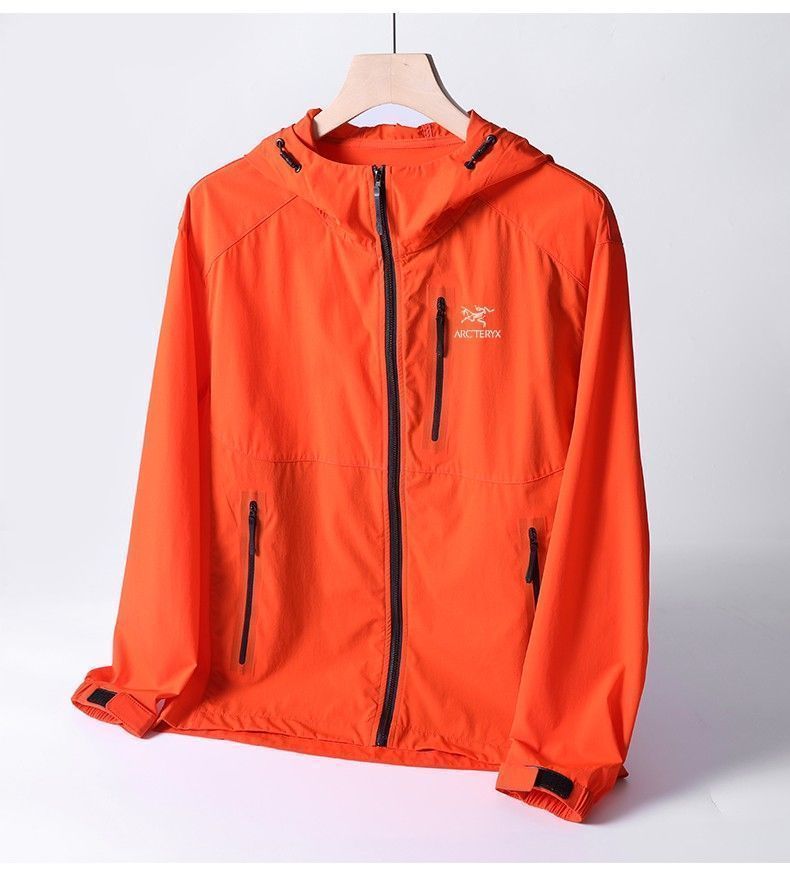 紫外線防止アウトドア透気性連帽日焼け止めジャケット 夏用の薄手のカップル日焼け止め服