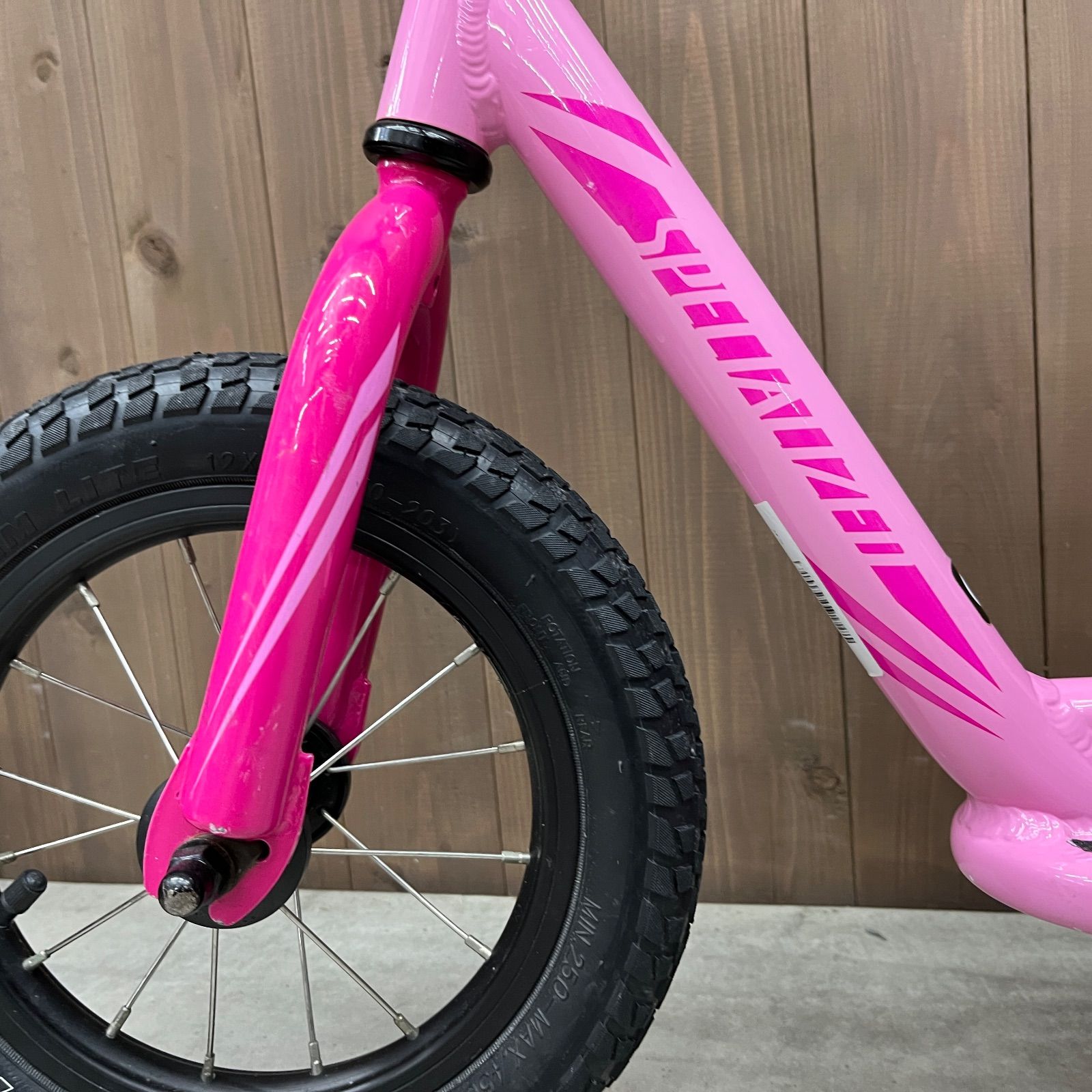 スペシャライズド キックバイク HOTWALK 子供用自転車 キッズ