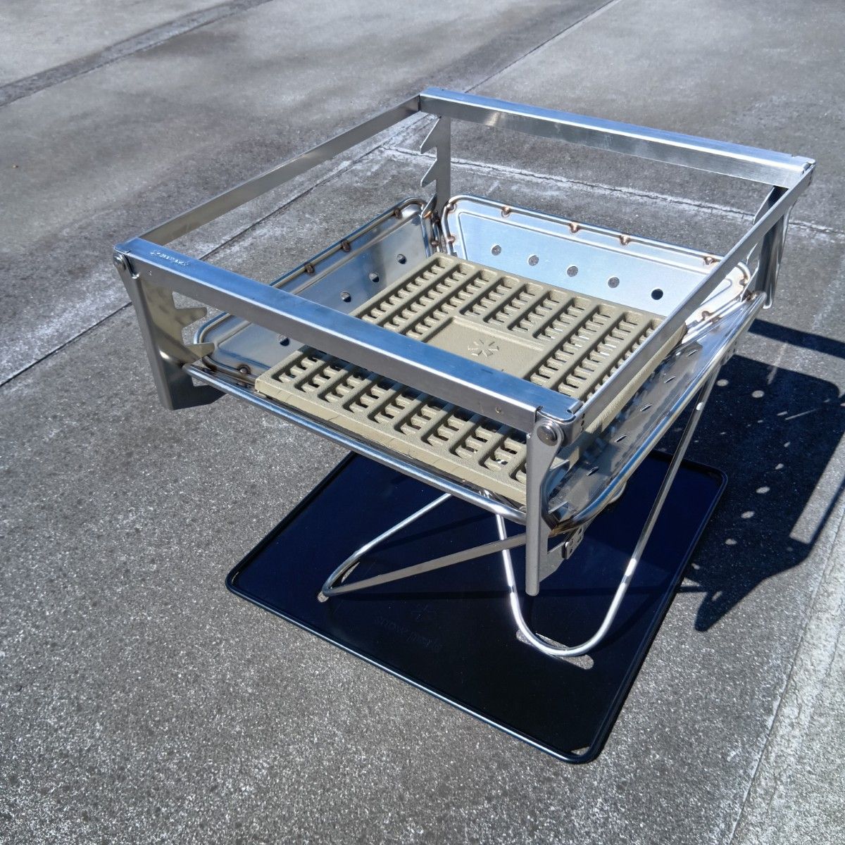 ◎◎snowpeak スノーピーク 焚火台Mスターターセット グリルブリッジM付 SET-111 ST-033GBR